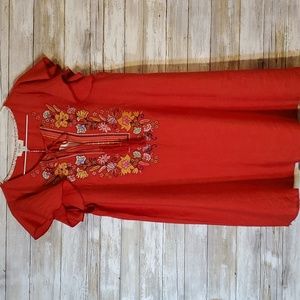 Umgee Red Embroidered Tunic sz M NWT